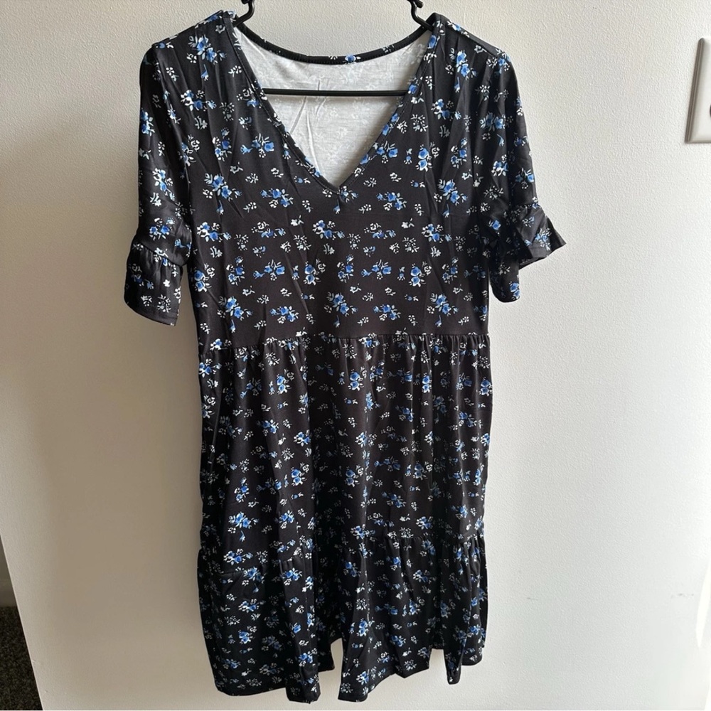 Floral Black and Blue Women's Dress with Pockets